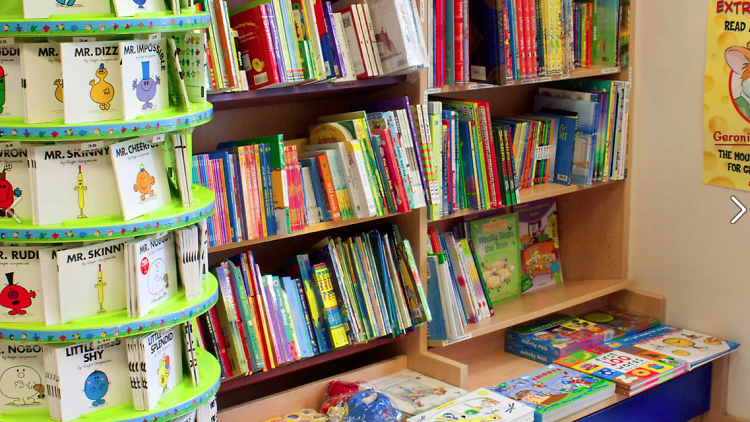 Children's books in Englsih at Come In.