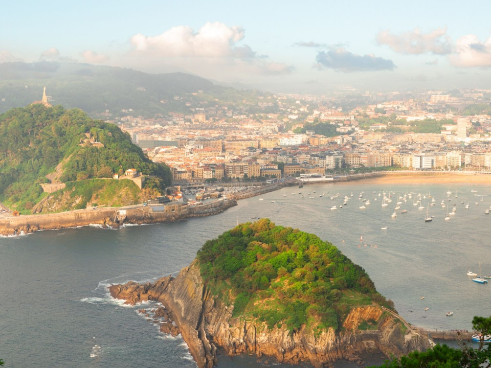 A beach and foodie paradise - San Sebastián.