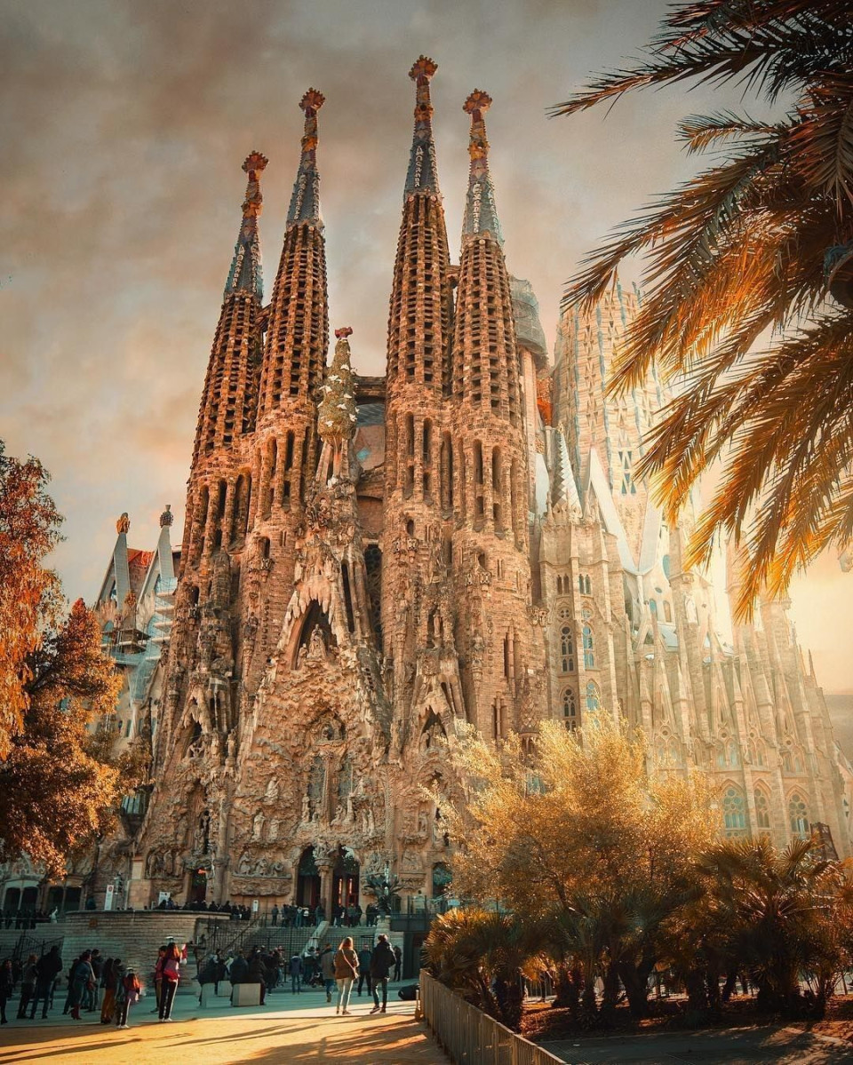 The Sagrada Familia in autumn light.