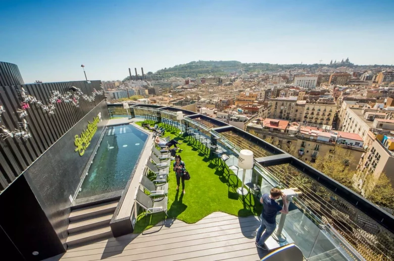 黄金时段：屋顶酒吧